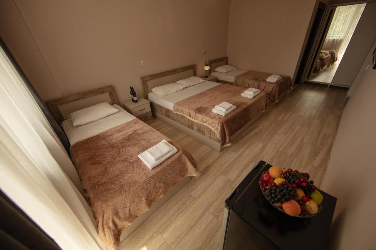 Tamari Hotel ควาเรียที ภายนอก รูปภาพ